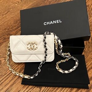 Chanel 19 Cream Quilted Mini Wallet on Chain Bag with Gold and Gunmetal Chain